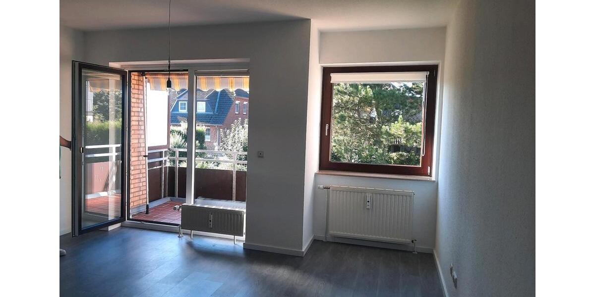 In 23730 Neustadt: Helle, neuw. 2-Z-Wg. EBK, Balk, Gar., EBS 2 zimmer