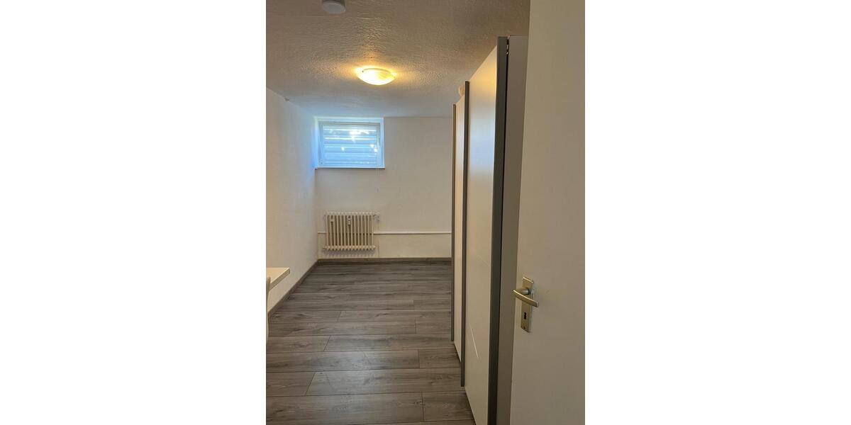 Etagenwohnung Gerlingen - 2 Zimmer, 65 m&sup2;, 600&euro; | Angebot:26386659