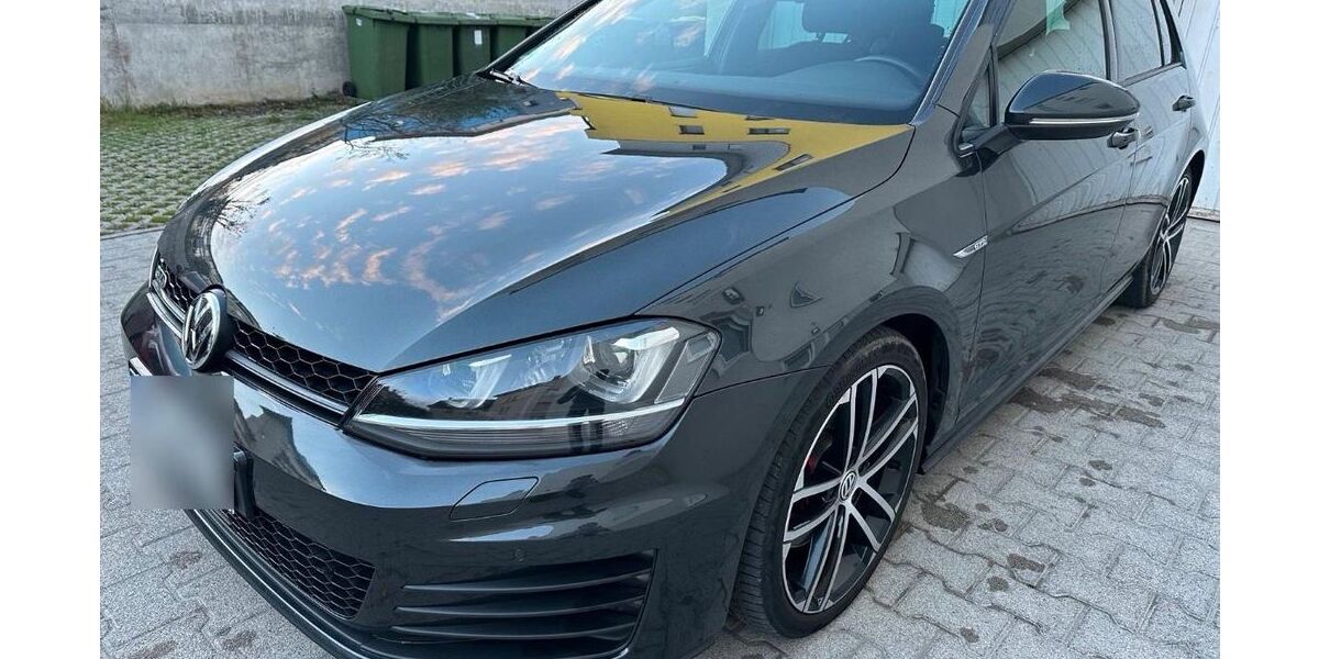 VW Golf 180.000 km 13.999 &euro; Mühlacker 75417