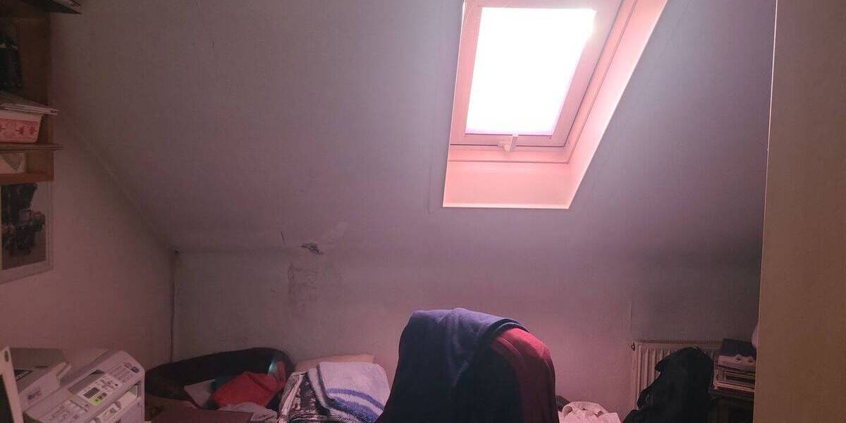 Etagenwohnung Straubenhardt Feldrennach - 9 Zimmer, 188 m&sup2;, 385.000&euro; | Angebot:26293087