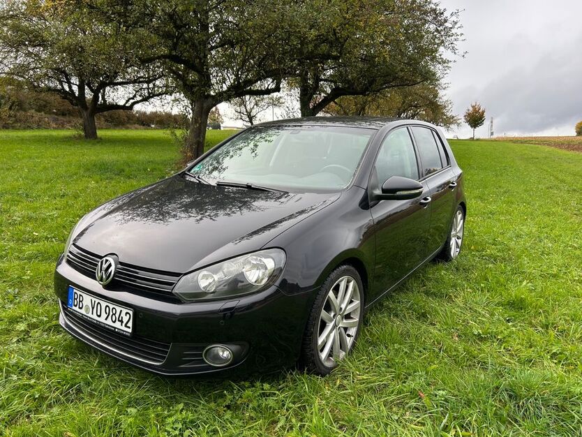 VW Golf 147.711 km 7.900 € Leonberg 71229