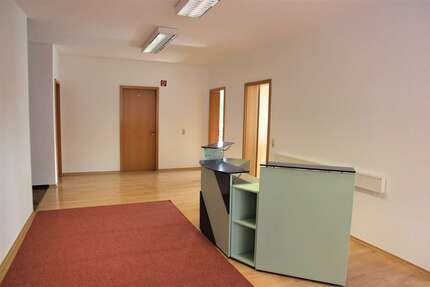 Büro in Ötisheim 1.290 € 210 m² zimmer