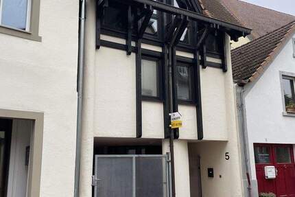 Haus Ettlingen - 4 Zimmer, 120 m&sup2;, 689.000&euro; | Angebot:25292258