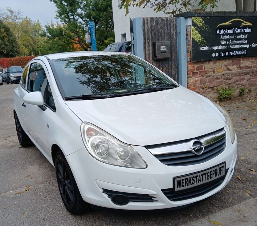 Opel Corsa 129.000 km 2.299 € Karlsruhe 76131