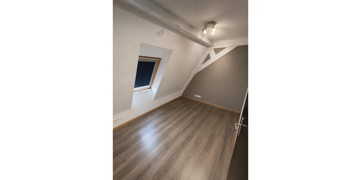 Doppelhaushälfte Sachsenheim - 5 Zimmer, 123 m&sup2;, 400.000&euro; | Angebot:27158344