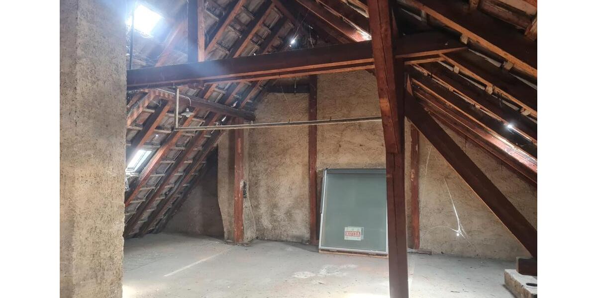 Dachgeschoss zum Ausbauen in Pforzheim 1 zimmer