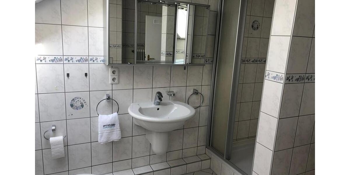 Dachgeschoßwohnung Sindelfingen - 3 Zimmer, 62 m&sup2;, 1.150&euro; | Angebot:26449297