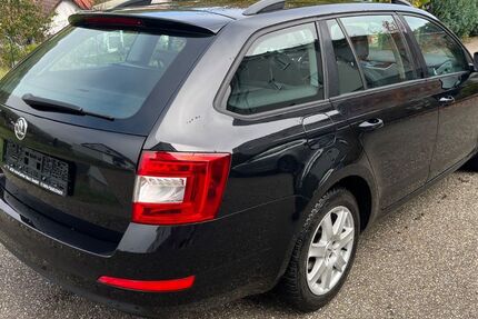Skoda Octavia 258.000 km 4.400 € Gaggenau 76571