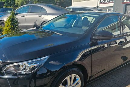 Peugeot 308 52.417 km 13.680 &euro; Magstadt 71106