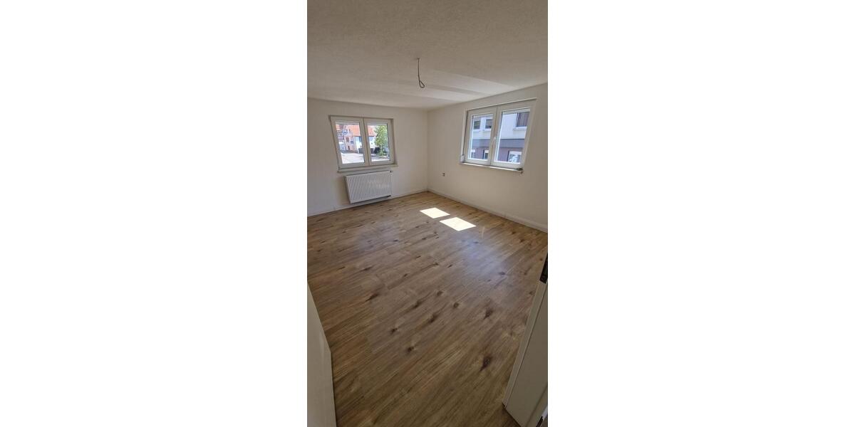 Etagenwohnung Remchingen - 3 Zimmer, 70 m&sup2;, 900&euro; | Angebot:25510167