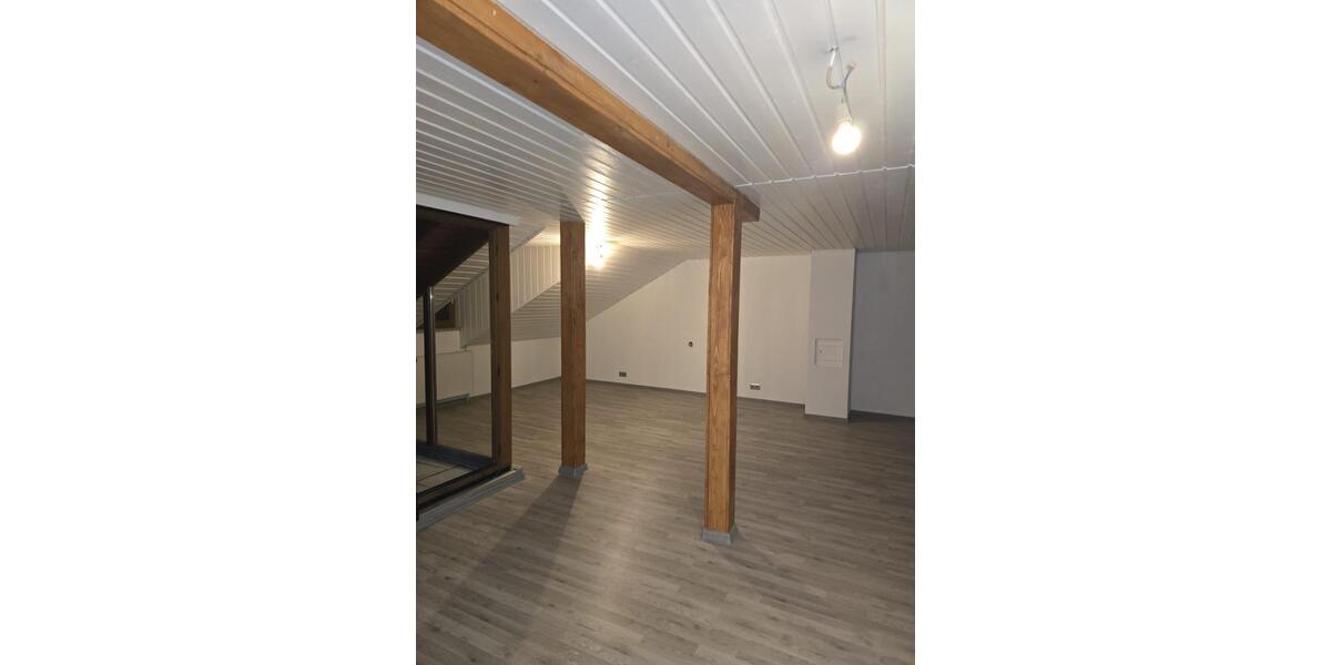 Dachgeschoßwohnung Pforzheim Brötzingen - 2 Zimmer, 75 m&sup2;, 850&euro; | Angebot:24237373