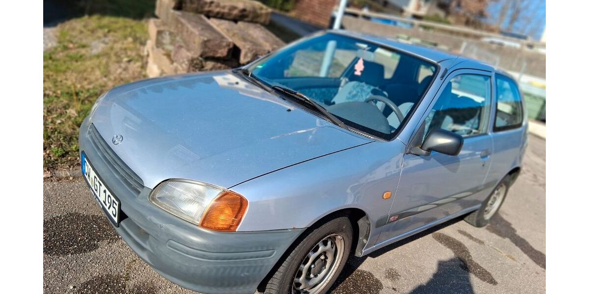 Toyota Starlet 183.000 km 1.950 &euro; Bad Herrenalb 76332