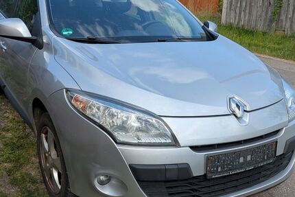Renault Megane 210.000 km 2.450 &euro; Neuweiler 75389