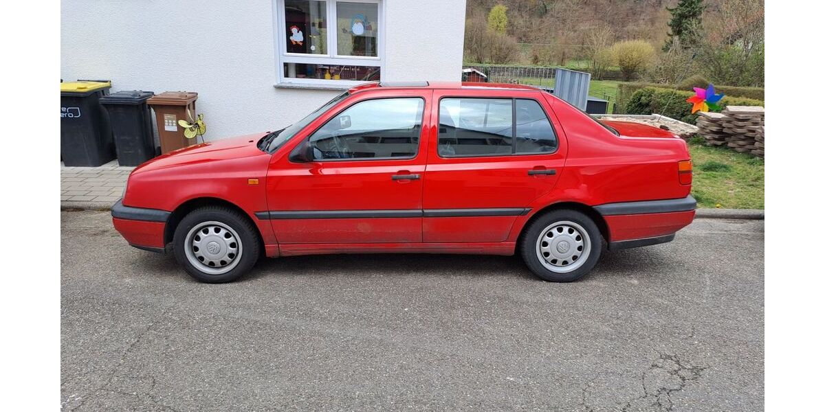 VW Vento 170.000 km 1.099 &euro; Oberriexingen 71739
