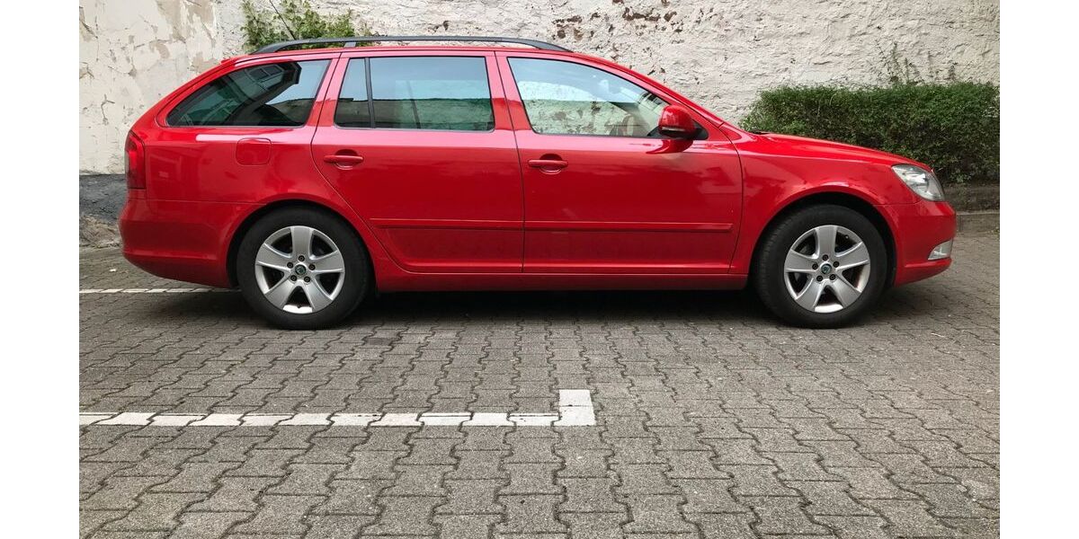Skoda Octavia 131.800 km 5.450 &euro; Karlsruhe 76185