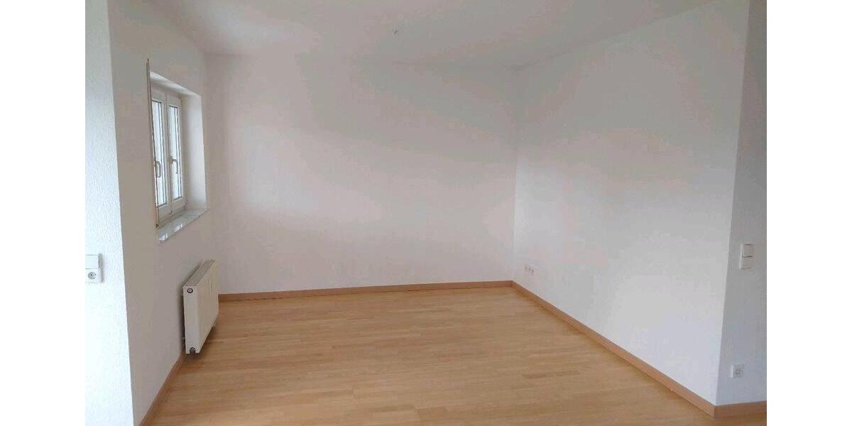 Erdgeschoßwohnung Bretten - 2 Zimmer, 65 m&sup2;, 800&euro; | Angebot:26426589