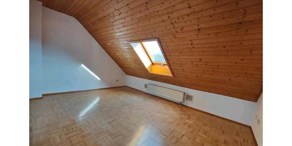 Dachgeschoßwohnung Karlsruhe Grötzingen - 3.5 Zimmer, 100 m&sup2;, 1.485&euro; | Angebot:26605044