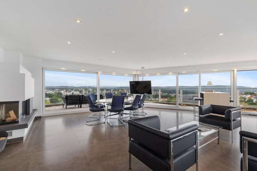 Wohnung zum Mieten in Waldbronn 2.890 € 241 m²