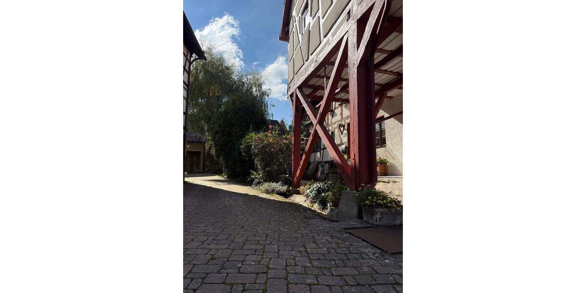 Einfamilienhaus Oberderdingen - 7 Zimmer, 188 m&sup2;, 419.000&euro; | Angebot:25657356