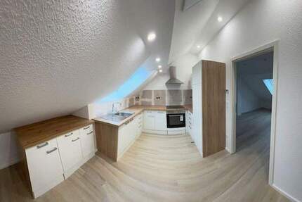 Schöne helle Wohnung, möbliert & energiesparsam 7 zimmer