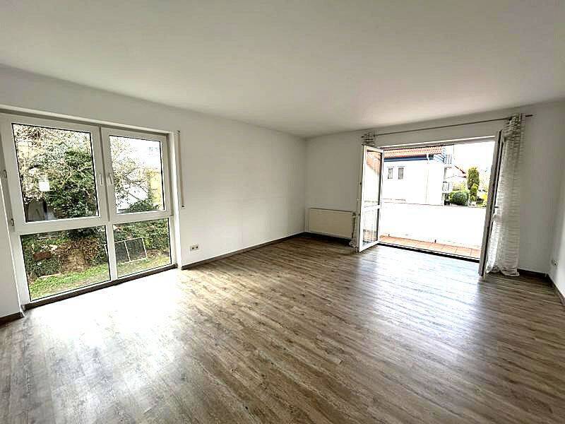 *TOP* Helle 2-Zimmerwohnung mit Balkon und PKW-Stellplatz in Birkenfeld 2 zimmer