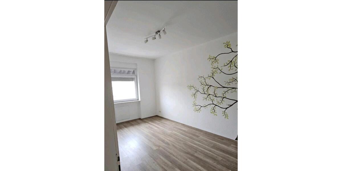 Etagenwohnung Pforzheim Nordstadt - 4 Zimmer, 115 m&sup2;, 255.000&euro; | Angebot:26864773