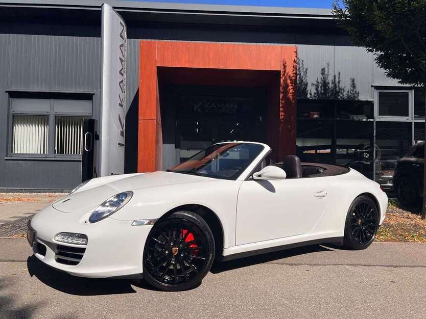 911
