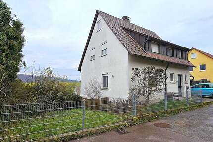 Haus zum Kaufen in Sachsenheim-Ochsenbach 350.000 € 130 m² 5 zimmer