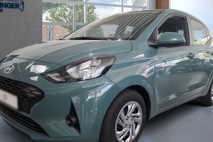 Hyundai i10 2.500 km 17.590 € Karlsruhe 76187