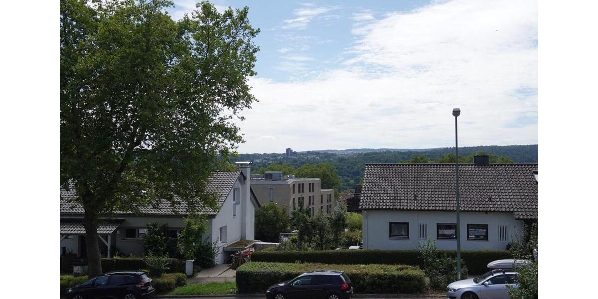 Attraktive 4,5-Zimmer Wohnung mit Garten in Pforzheim-Arlinger 4.5 zimmer