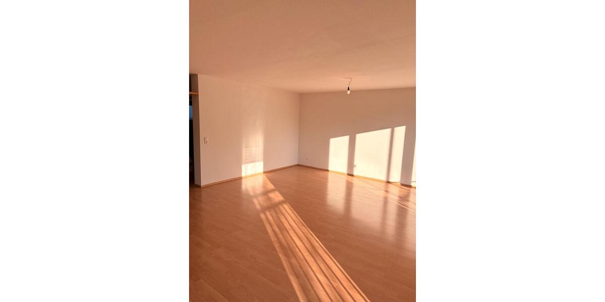 Renovierte 2-Zimmer Wohnung mit Balkon in Oberderdingen-Flehingen 2 zimmer