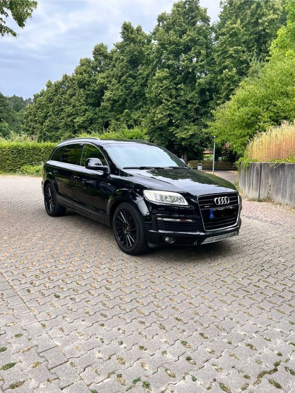 Q7