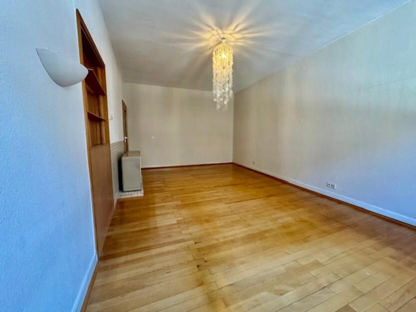 Helle 2-Zimmer-Wohnung mit Balkon in zentraler Lage von Karlsruhe
