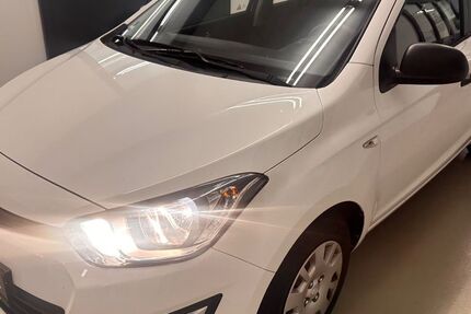 Hyundai i20 55.617 km 6.990 &euro; LEONBERG 71229