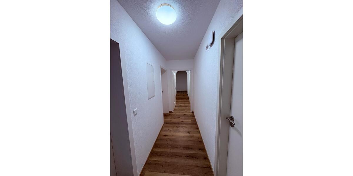 Etagenwohnung Pforzheim Nordstadt - 8 Zimmer, 15 m&sup2;, 500&euro; | Angebot:25642687