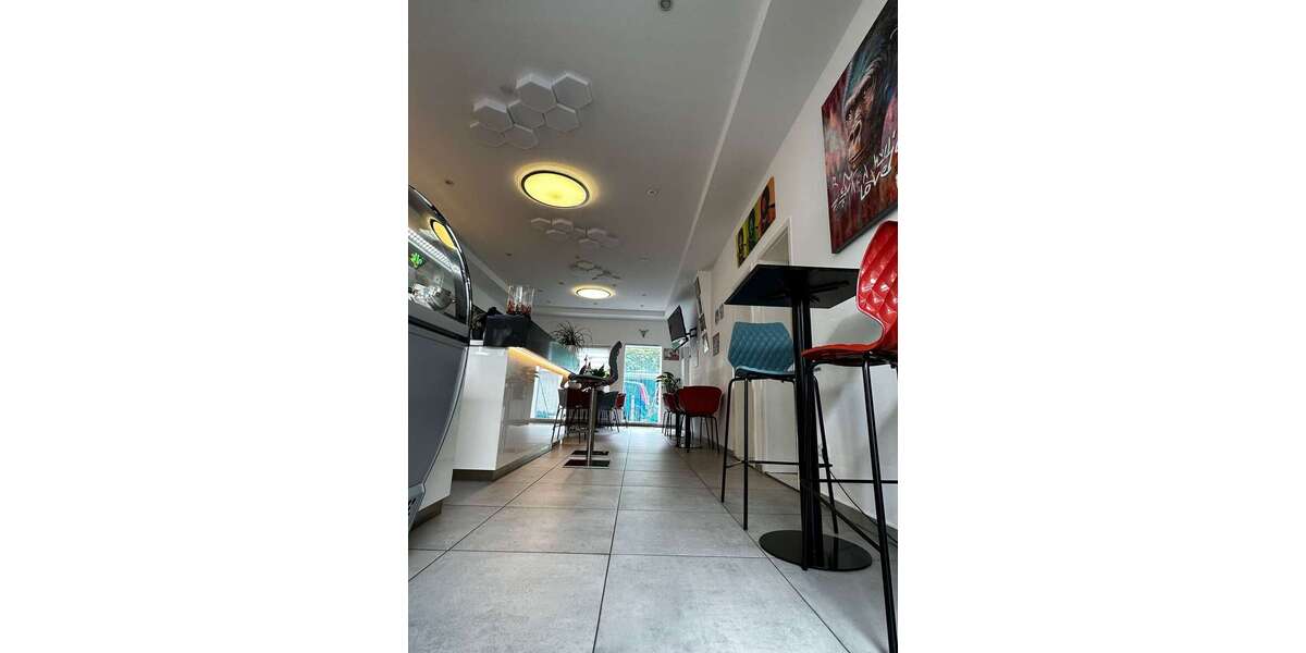 Eiscafé mit großer Terrasse in guter Lage - Gewerbeobjekt Karlsruhe Durlach | Angebot:24472346