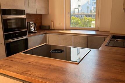 Neuwertige 3,5 Raum Terrassenwhg. mit Garten und EBK - beste Lage zimmer