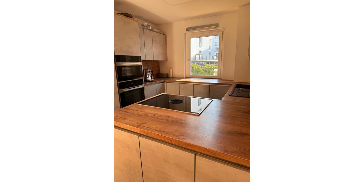 Neuwertige 3,5 Raum Terrassenwhg. mit Garten und EBK - beste Lage zimmer