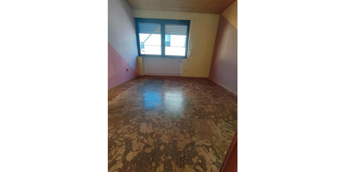 Doppelhaushälfte Leonberg - 6 Zimmer, 146 m&sup2;, 500.000&euro; | Angebot:26946936