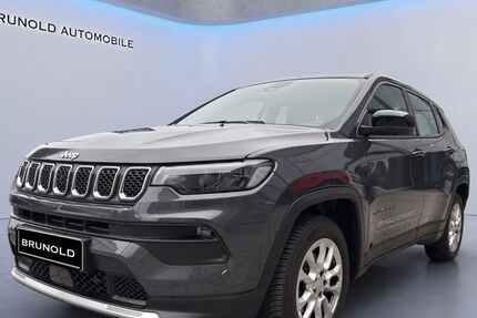 Jeep Compass 12.200 km 26.900 € Stuttgart 70565