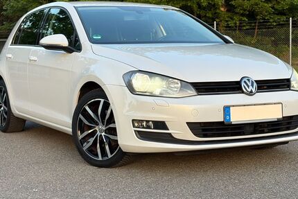 VW Golf 79.600 km 13.900 &euro; Karlsruhe 76149