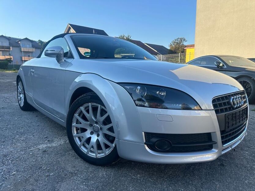 TT