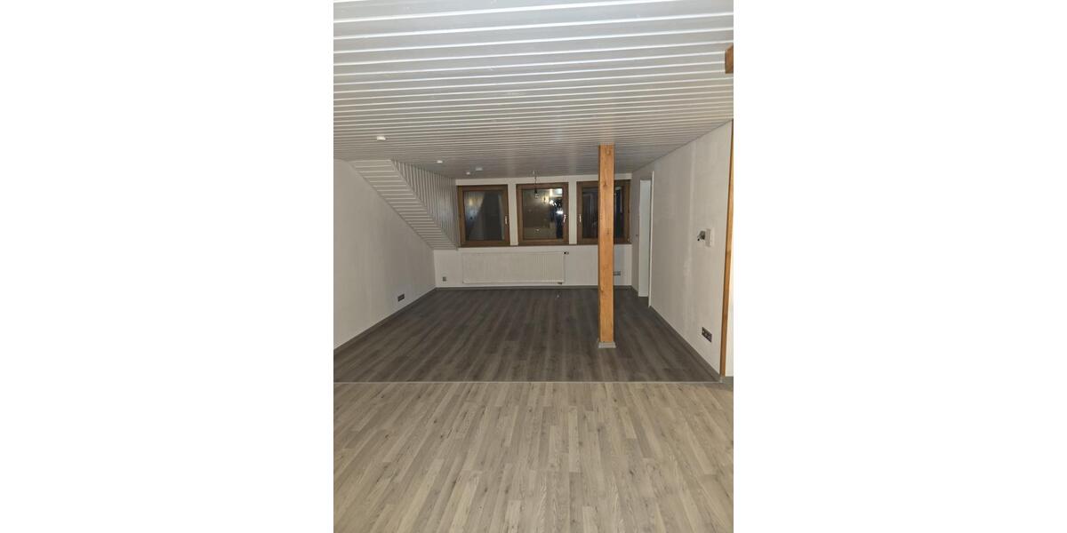 Wohnung zu vermieten 75m2 zentrale Lage 2 zimmer