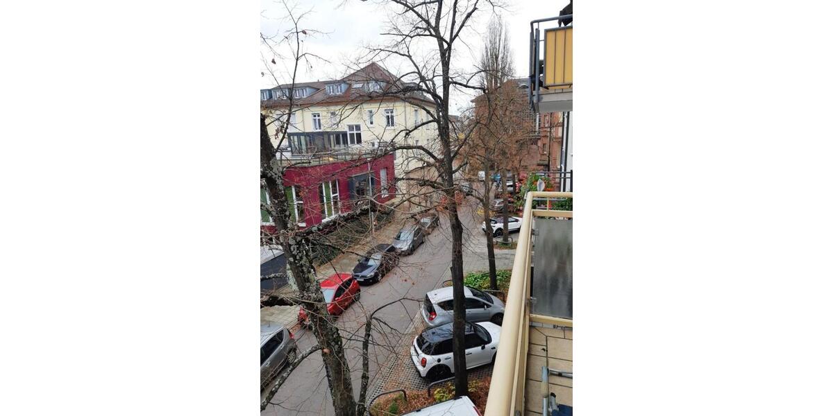 Tolle neu, renovierte 2-Zimmer-Wohnung mit Aufzug+Balkon+Tiefgarage in Karlsruhe 1 zimmer