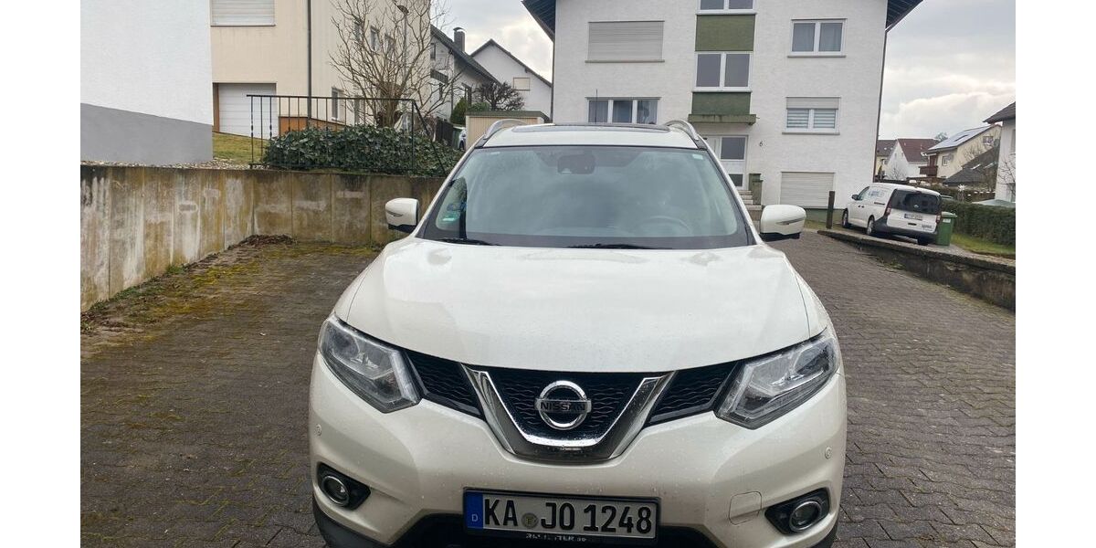 Nissan X-Trail 122.000 km 12.490 &euro; Karlsruhe 76135