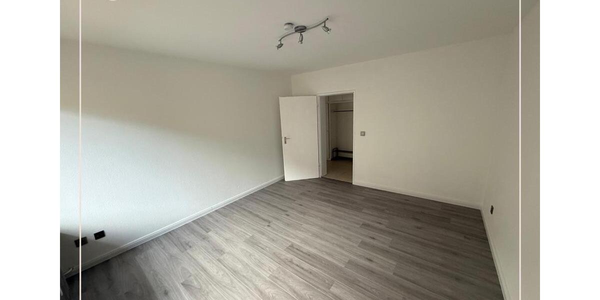 Etagenwohnung Pforzheim Nordstadt - 3 Zimmer, 95 m&sup2;, 990&euro; | Angebot:26130843