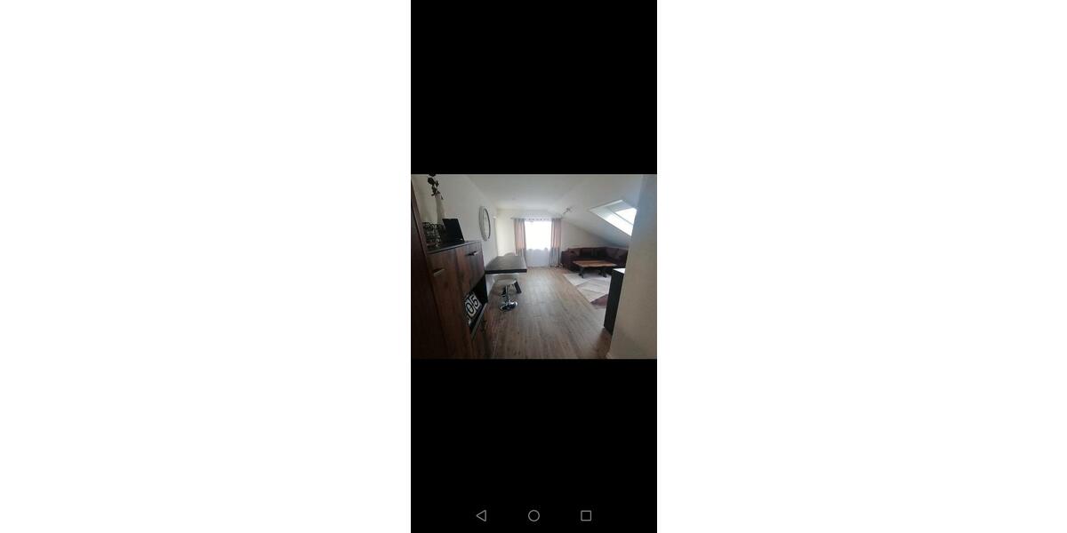 Dachgeschoßwohnung Pforzheim Brötzingen - 3 Zimmer, 80 m&sup2;, 1.150&euro; | Angebot:26469767