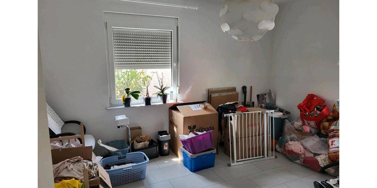 Erdgeschoßwohnung Straubenhardt - 3 Zimmer, 90 m&sup2;, 980&euro; | Angebot:26362702