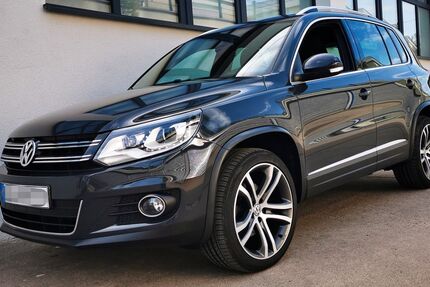 VW Tiguan 185.000 km 11.900 € Korntal-Münchingen 70825