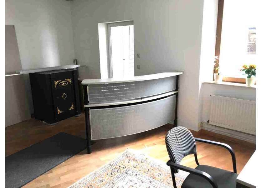 Büro in Karlsruhe 880 € 117 m²